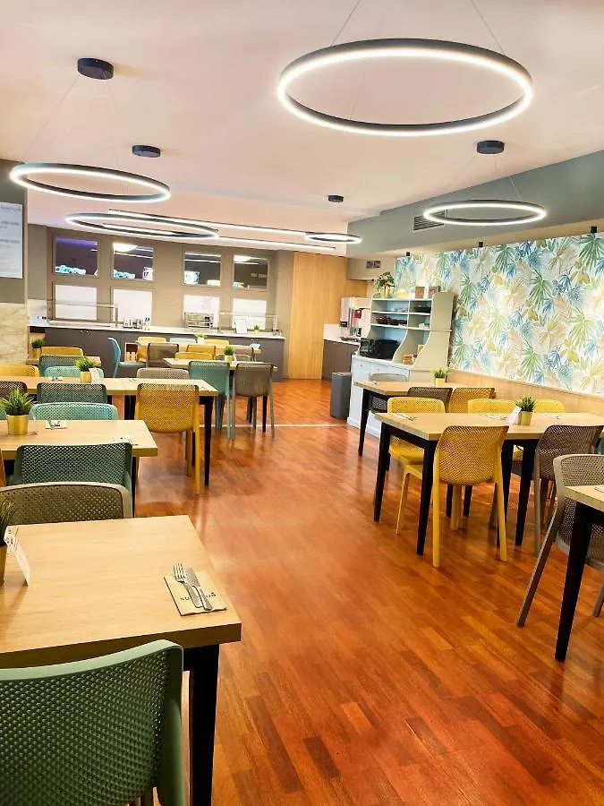 Aparthotel Sunclub Salou 4*,